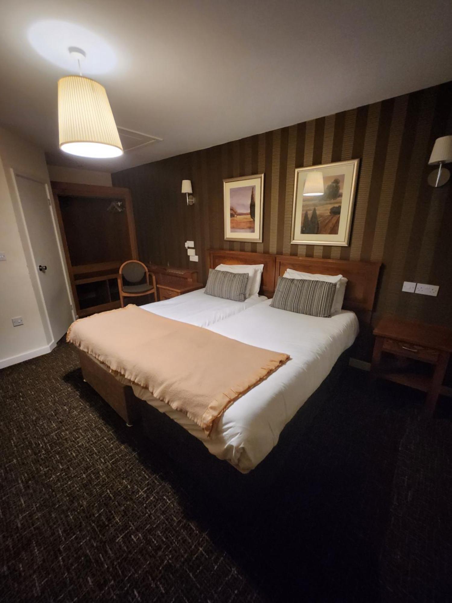Red Lion Inn & Motel York Exterior photo