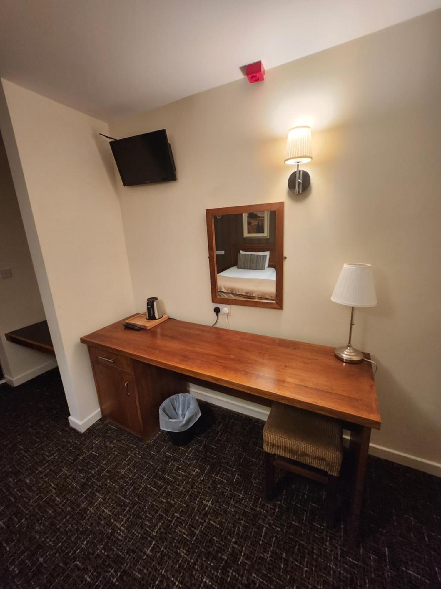 Red Lion Inn & Motel York Exterior photo